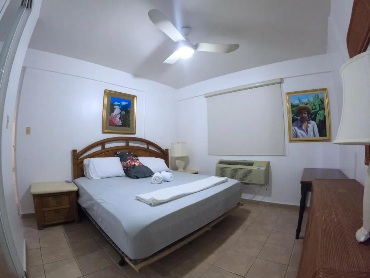 Ocean View, Pool, Gym, Basketball Court, Wifi Cabo Rojo Apartman
